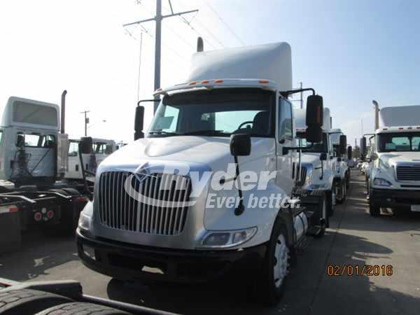 2011 International 8600  Conventional - Day Cab