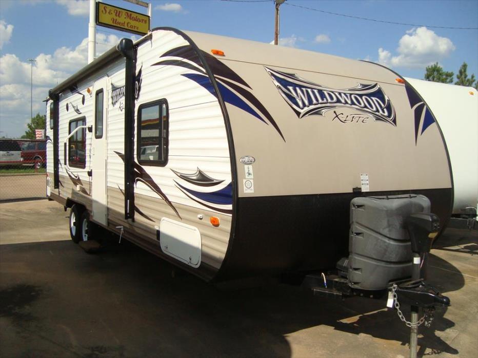 2015 Forest River Wildwood X-Lite 261BH