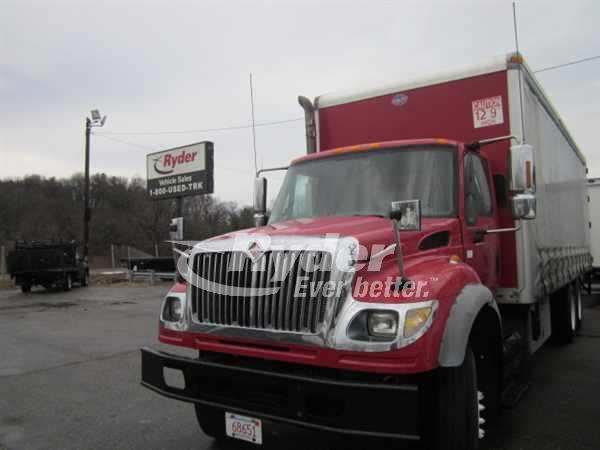 2007 International 7600  Box Truck - Straight Truck