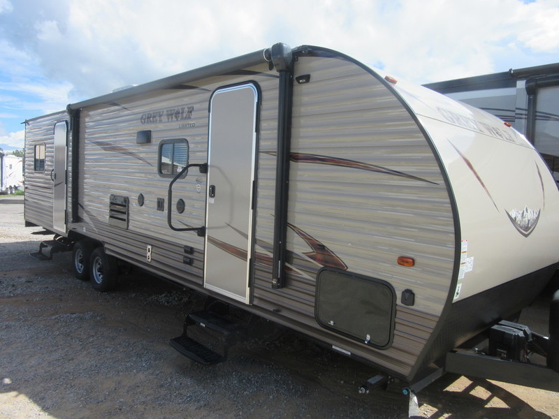 2016 Forest River Cherokee Grey Wolf 27RR
