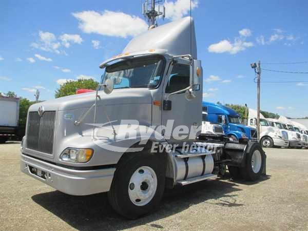 2009 International 9200  Conventional - Day Cab