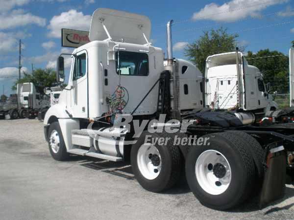2009 International 9200  Conventional - Day Cab