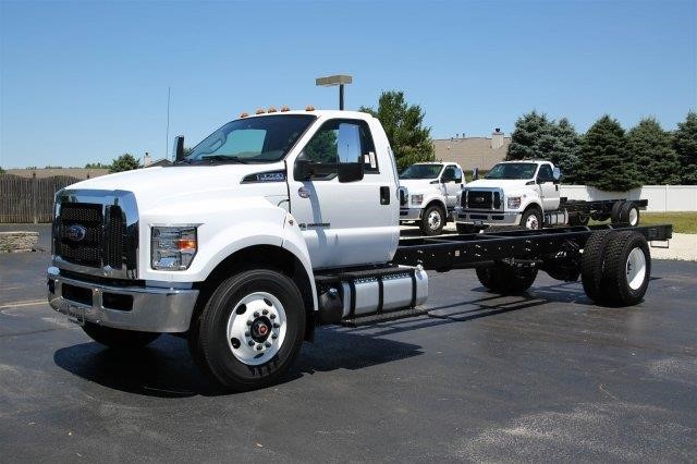2017 Ford F750 Xl  Cab Chassis