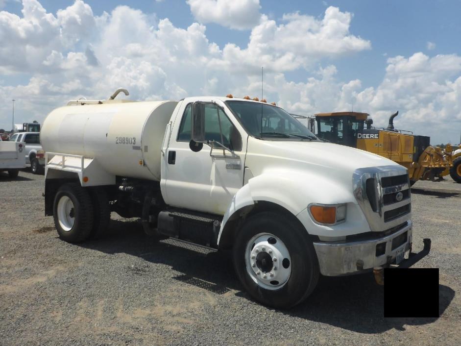 2006 Ford F650 Xl Sd  Water Truck