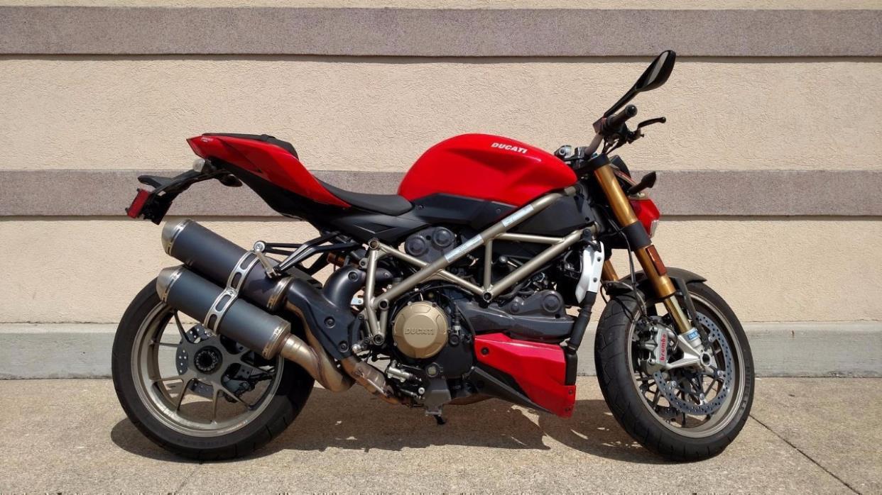 2014 Ducati Diavel STRADA