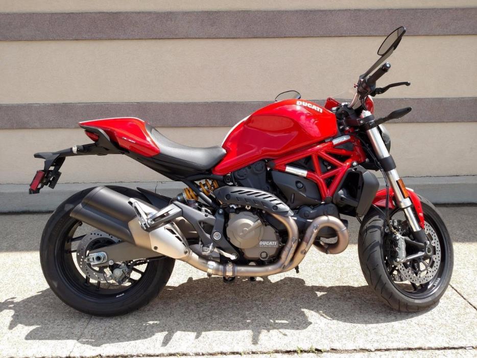 2014 Ducati Monster 696