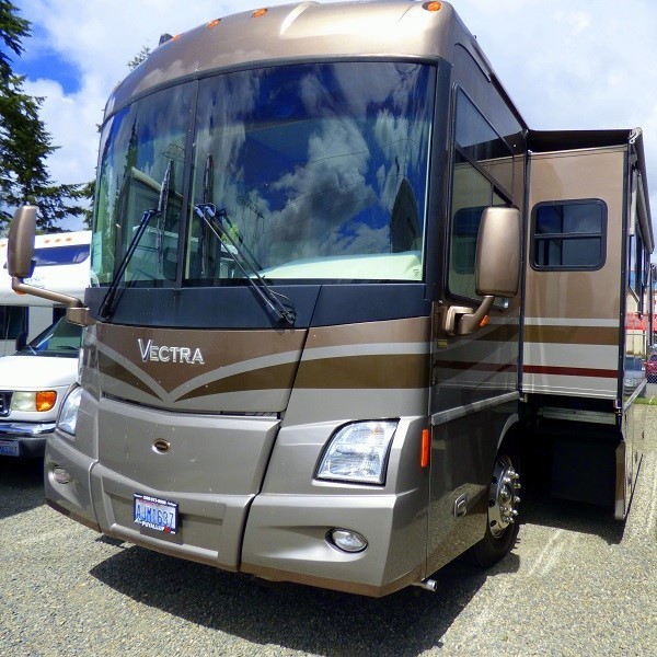 2004 Winnebago Vectra