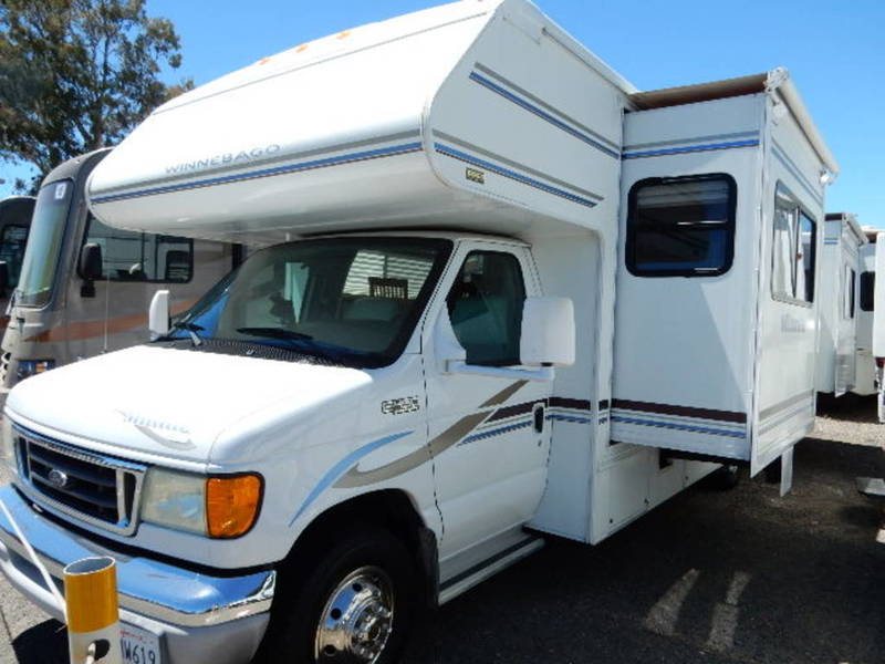 2004 Winnebago Minnie 29B