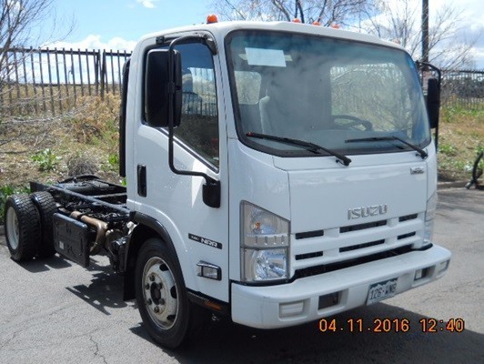 2011 Isuzu Nrr  Box Truck - Straight Truck