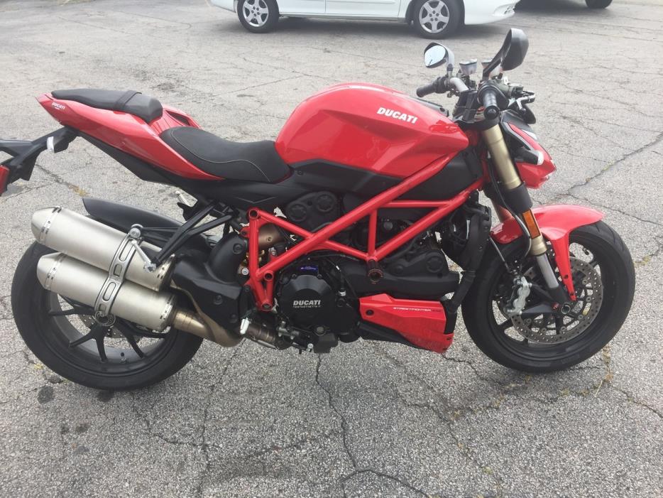 2013 Ducati STREETFIGHTER 848