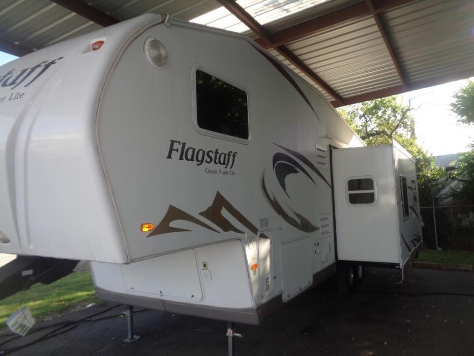 2010 Forest River Flagstaff 8528 FIFTH WHEEL