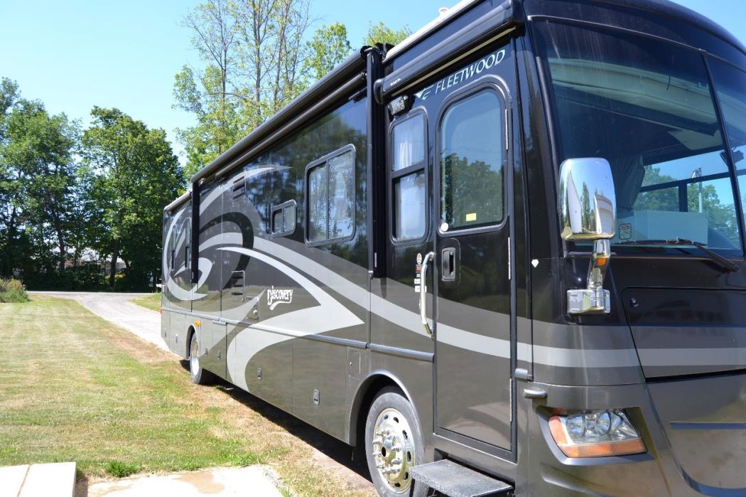 2007 Fleetwood Discovery 39L