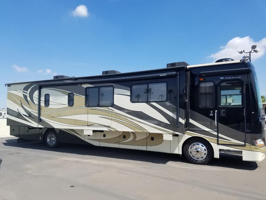 2009 Fleetwood Discovery 40G