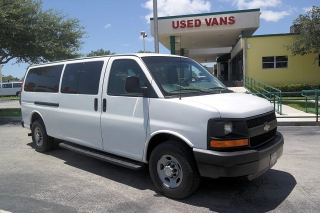 2008 Chevrolet Express Passenger  Passenger Van