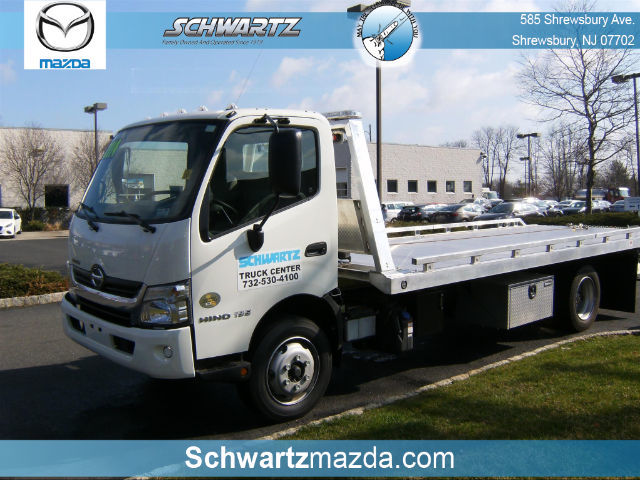 2017 Hino 195  Flatbed Truck