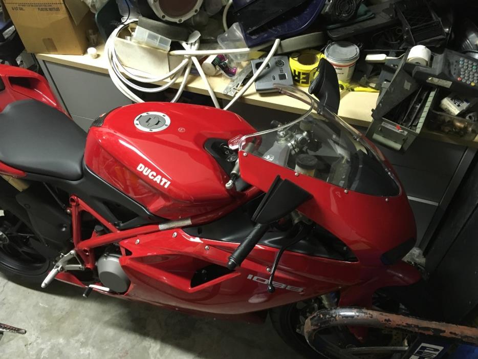 2015 Ducati M1200