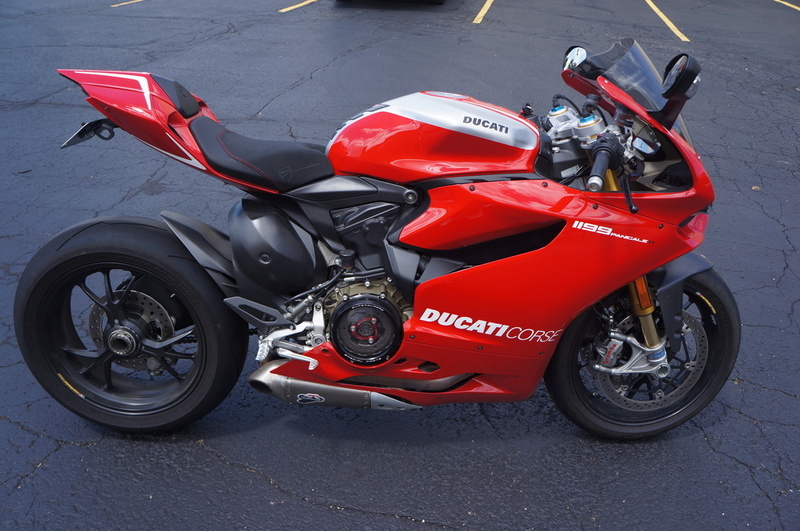 2011 Ducati MONSTER 696