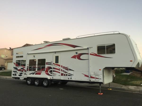 2007 Weekend Warrior 3305 Le