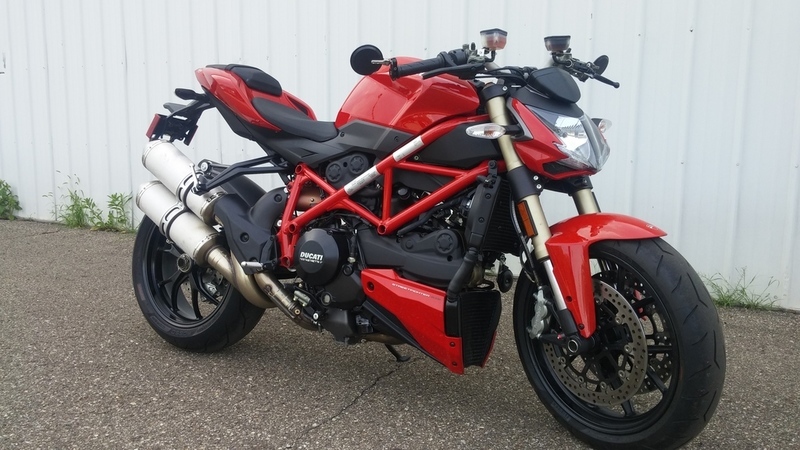 2014 Ducati StreetFighter 848