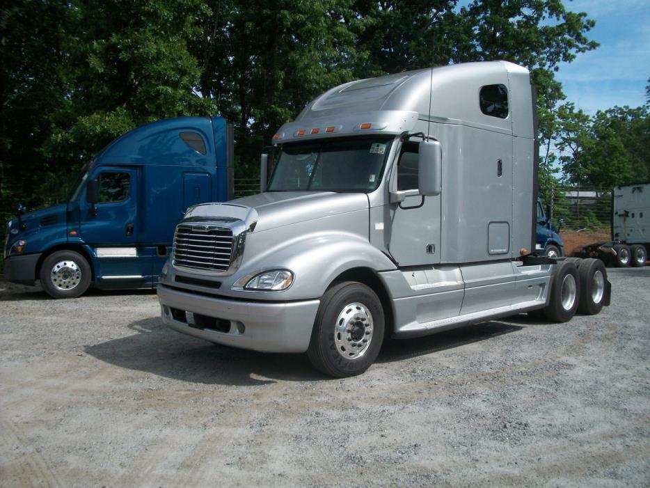 2014 Freightliner Cl12062st-Columbia 120  Conventional - Sleeper Truck