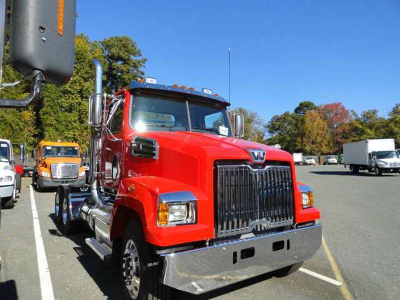 2015 Western Star 4700sf  Cab Chassis
