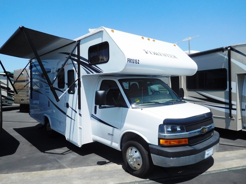 2015 Forest River Forester LE Chevy Chassis 2251LE