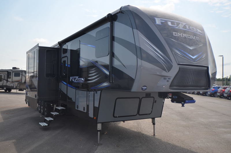 2017 Keystone Rv FUZION FZ422 CHROME PKG TOY HAULER