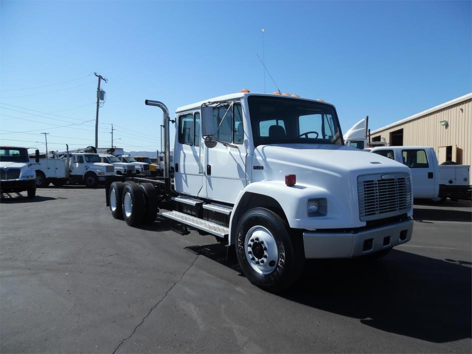 2000 Freightliner Fl80  Cab Chassis