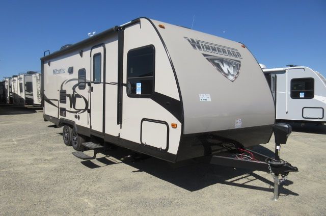 2017 Winnebago MINNIE 2201DS CALL FOR THE LOWEST PRICE/