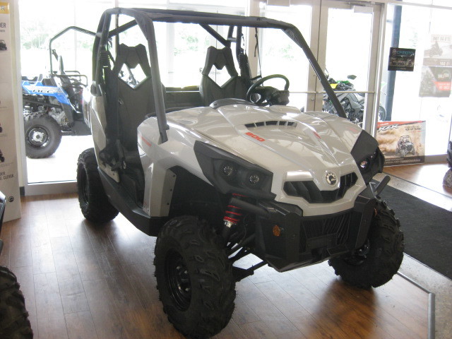 2016 Can-Am COMMANDER 800 R