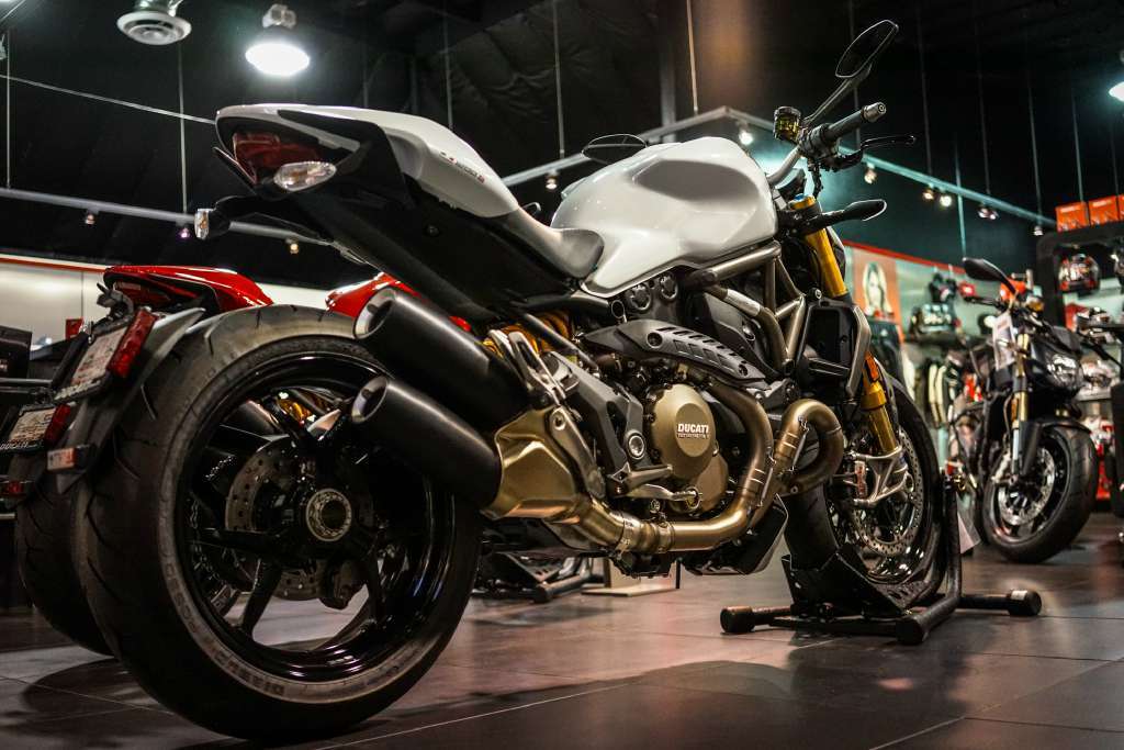 2016 Ducati Monster 1200 S Star White