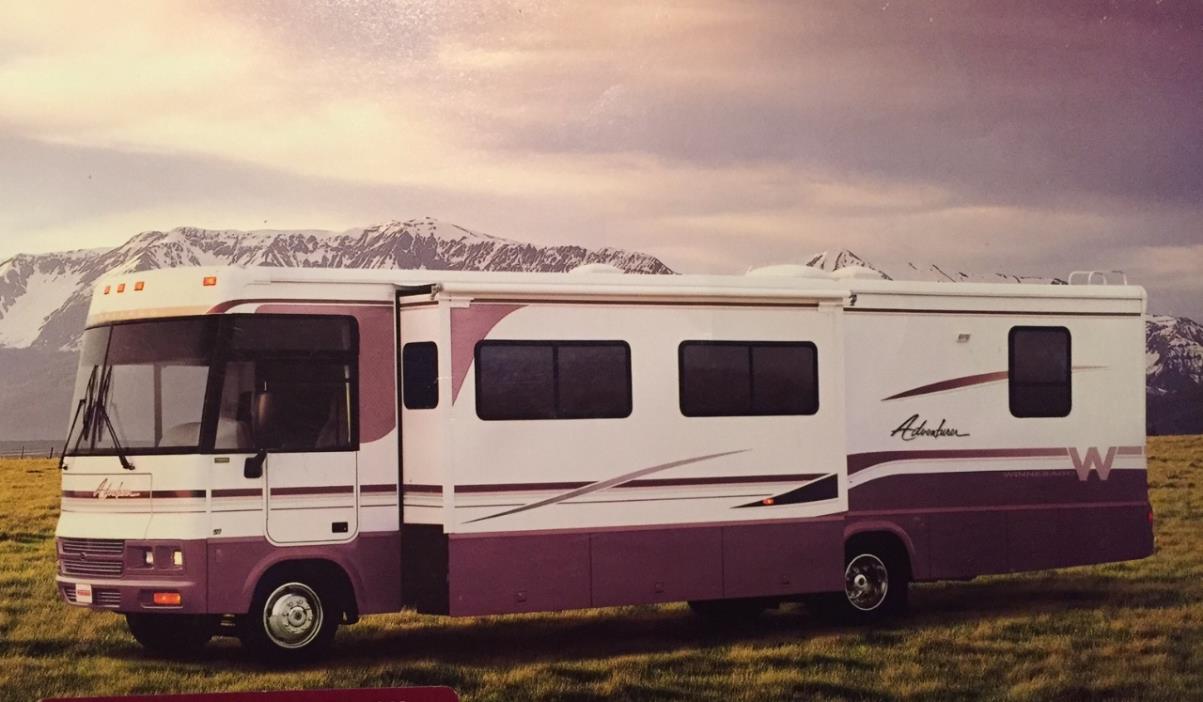 2002 Winnebago Adventurer 32V