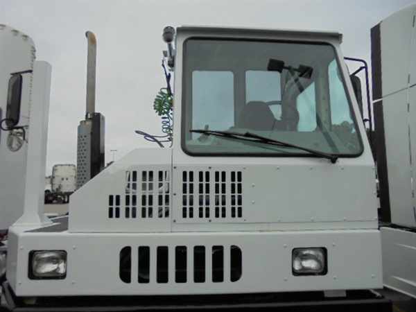 2011 Ottawa Kalmar 4x2  Yard Spotter Truck