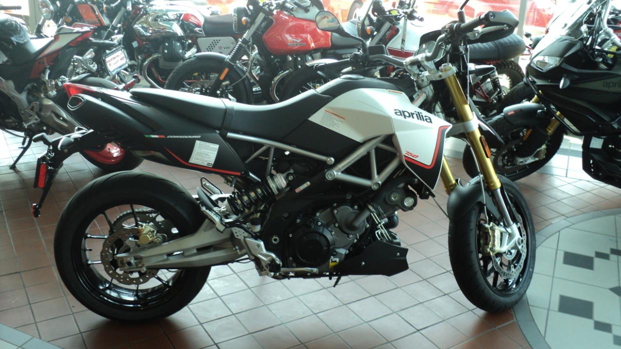 2015 Aprilia DORSODURO 750