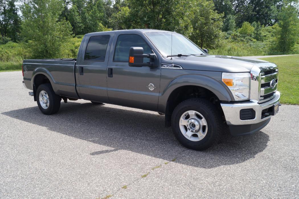 2014 Ford F350  Contractor Truck