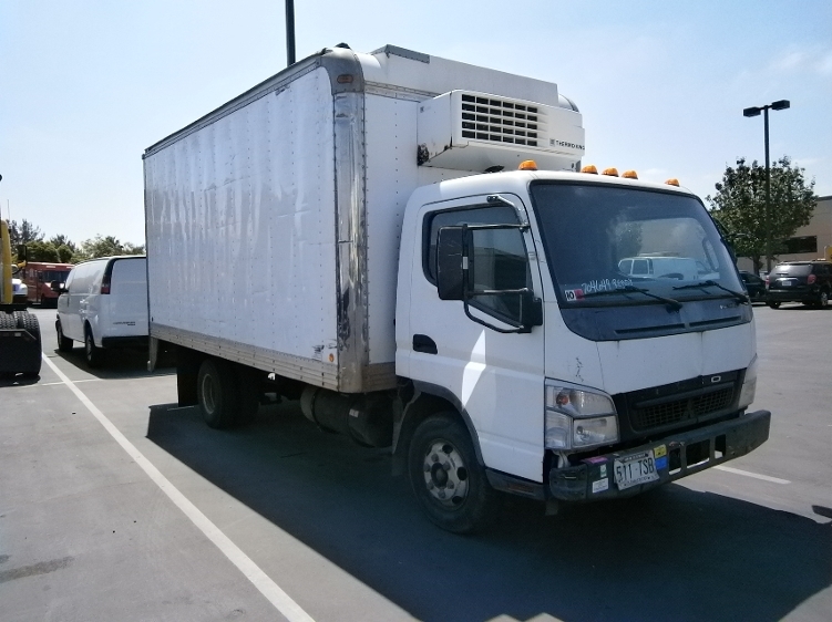 2006 Mitsubishi Fe140  Refrigerated Truck