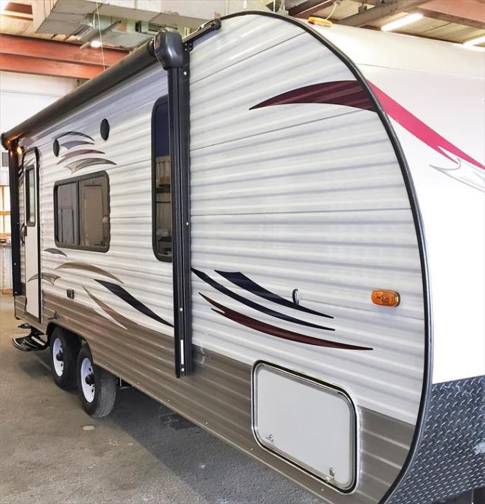 2017 Gulf Stream Conquest Lite 218MB