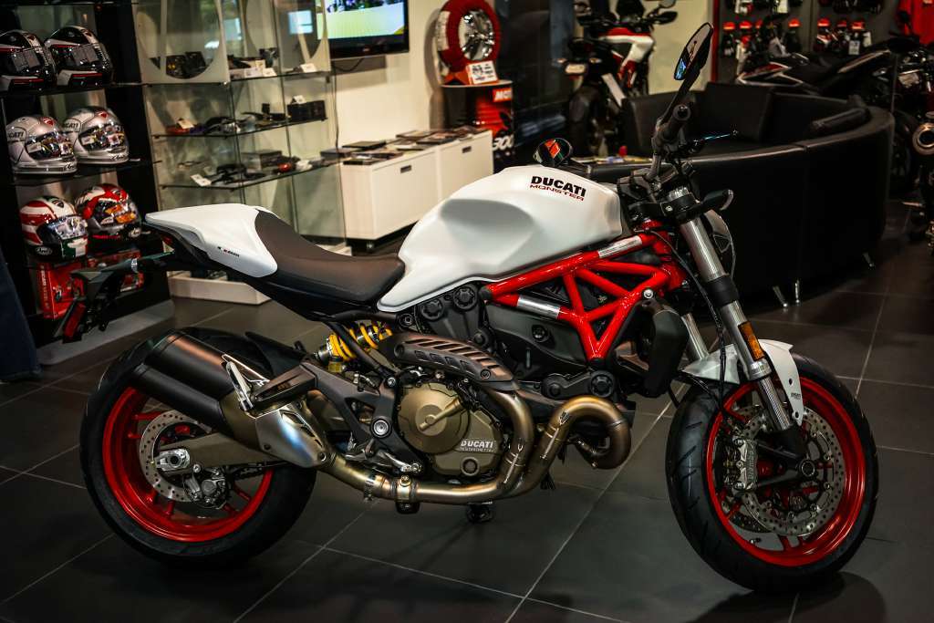 2016 Ducati Monster 821 Star White Silk