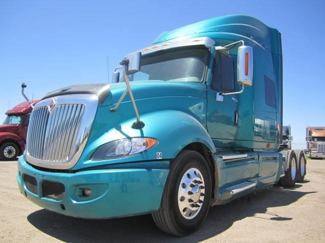 2009 International Prostar Limited  Conventional - Sleeper Truck