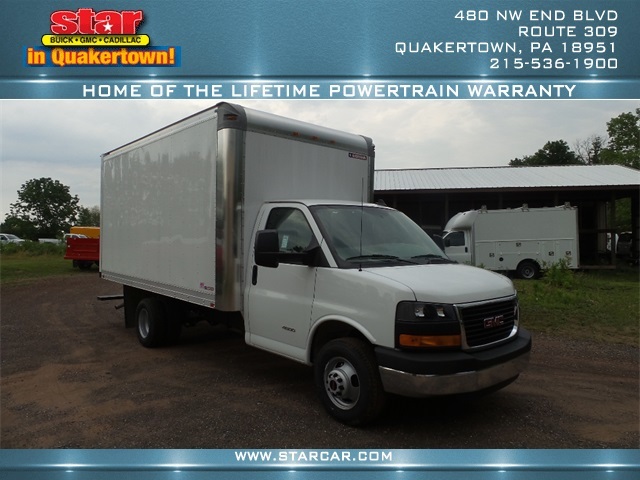 2016 Gmc Savana Cutaway  Box Truck - Straight Truck