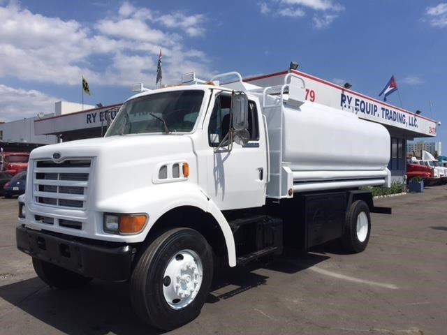1997 Ford At9513  Water Truck