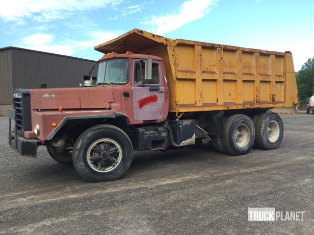 1979 Mack Dm885sx  Dump Truck