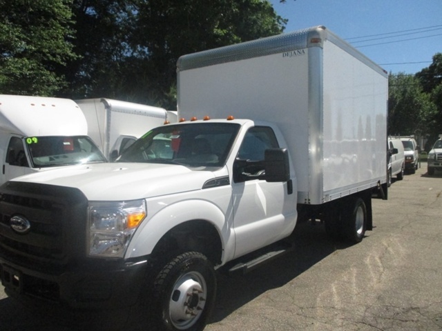 2011 Ford F-350 Chassis  Box Truck - Straight Truck