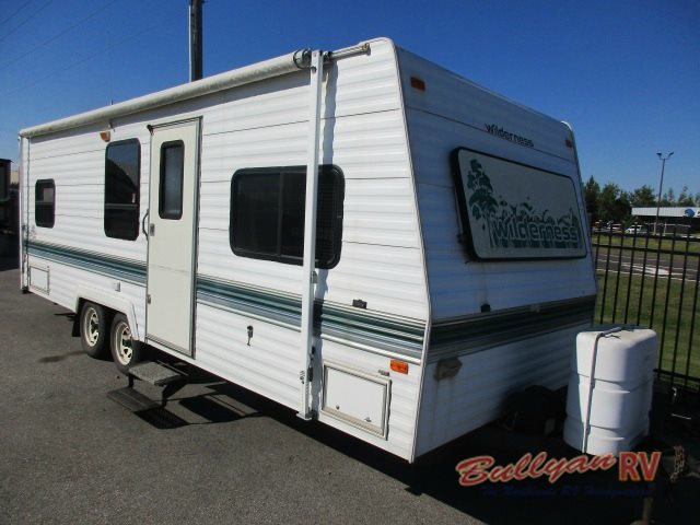 1995 Fleetwood Rv Wilderness 24L