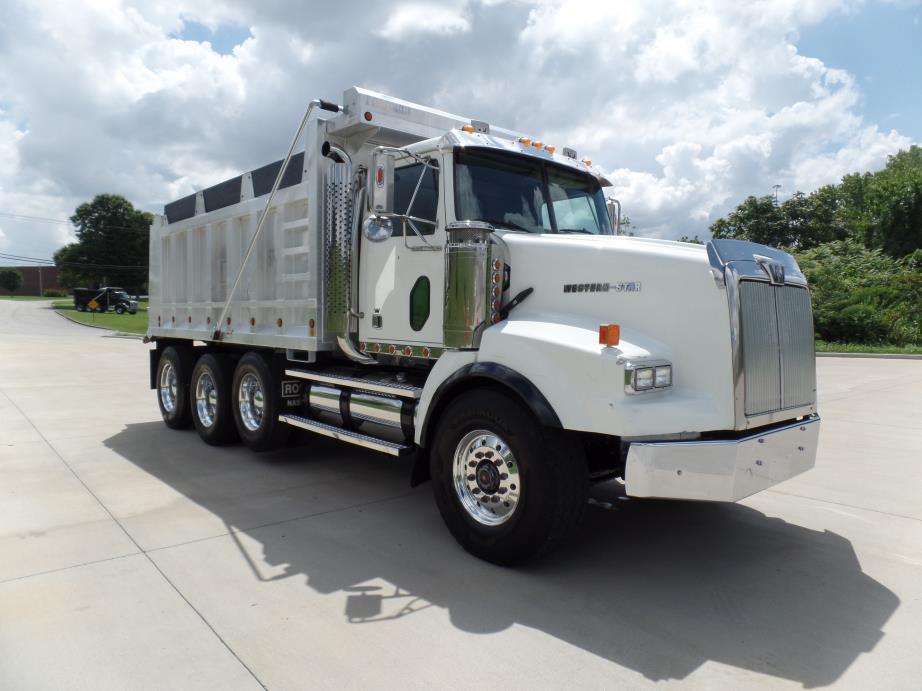 2004 Western Star 4964fa  Dump Truck