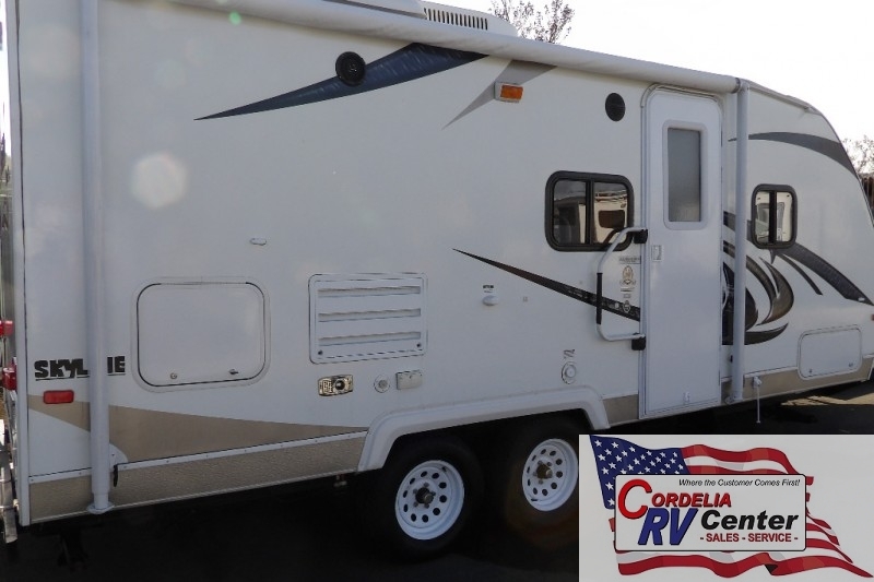 2011 Skyline Nomad 210