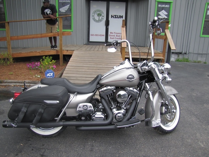 2005 Harley-Davidson FXSTB