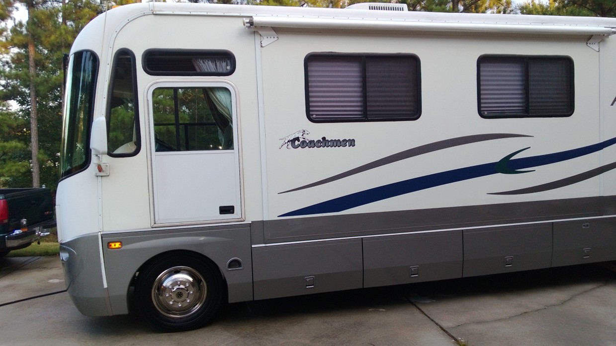 2001 Coachmen Aurora 3480DS