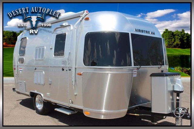 2017 Airstream 19 International Serenity