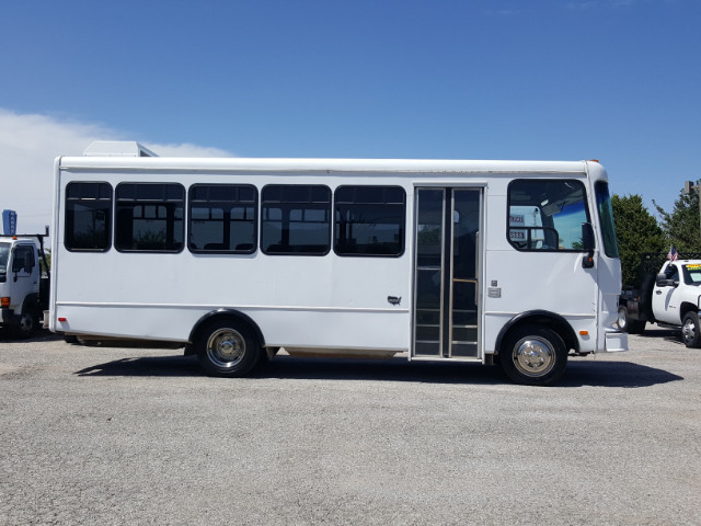 2000 Freightliner Mb Chassis  Bus